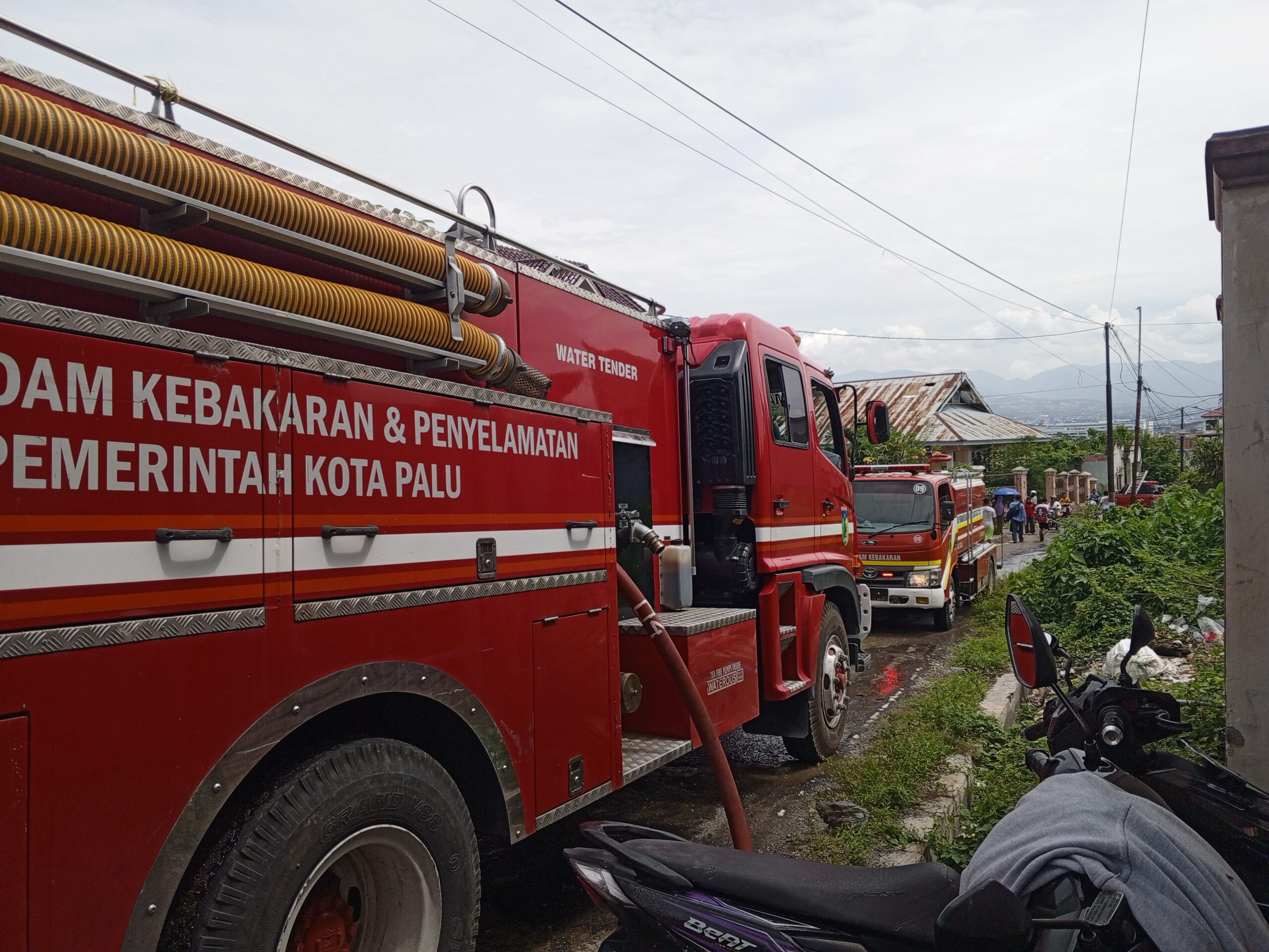 Kebakaran Rumah di Jln Manggis Hanguskan Satu Bangunan Kebakaran Rumah di Jln Manggis