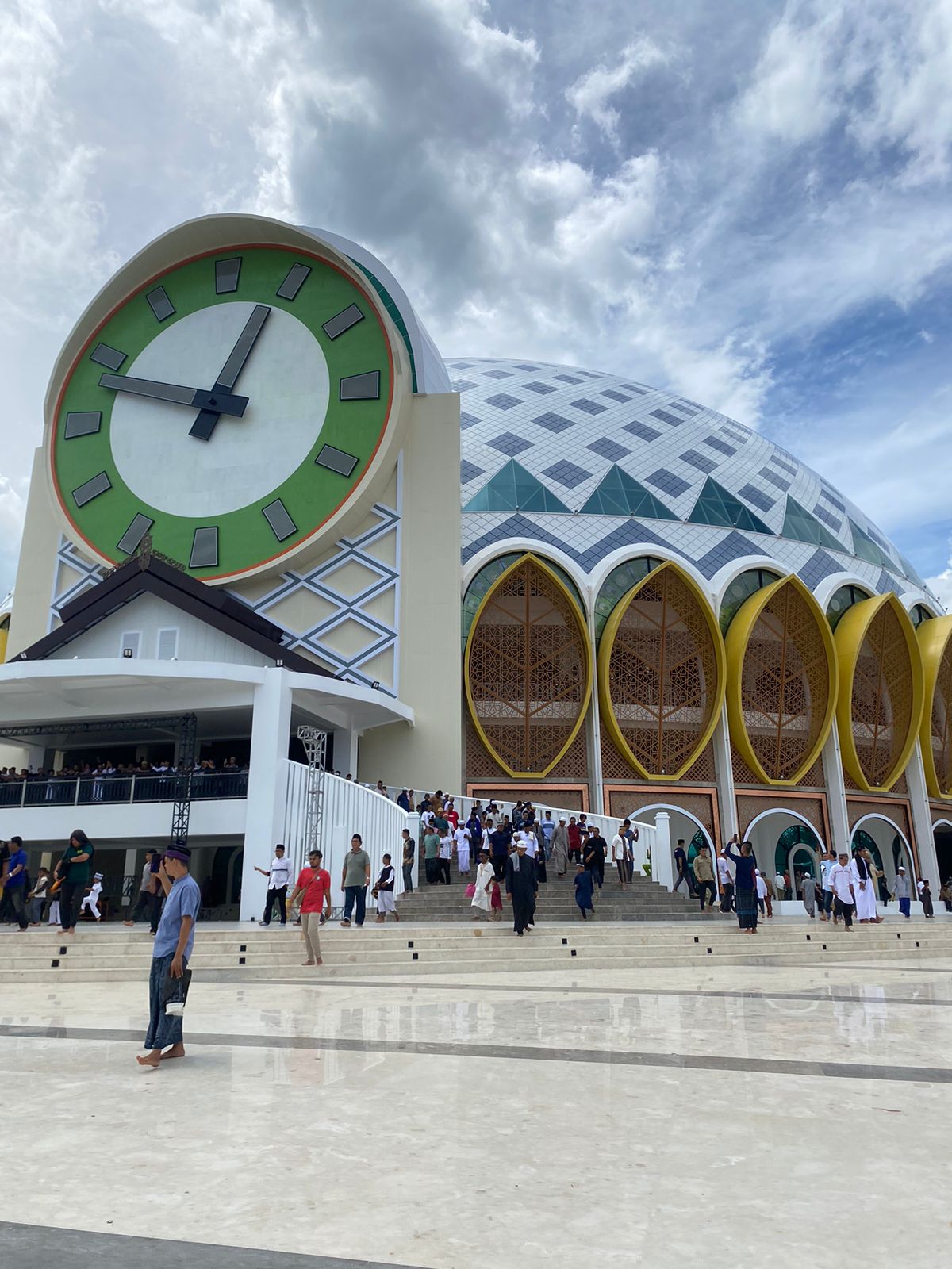Masjid Raya Baitul Khairaat: Simbol Kebangkitan Spiritual Sulawesi Tengah Pascabencana Masjid Raya
