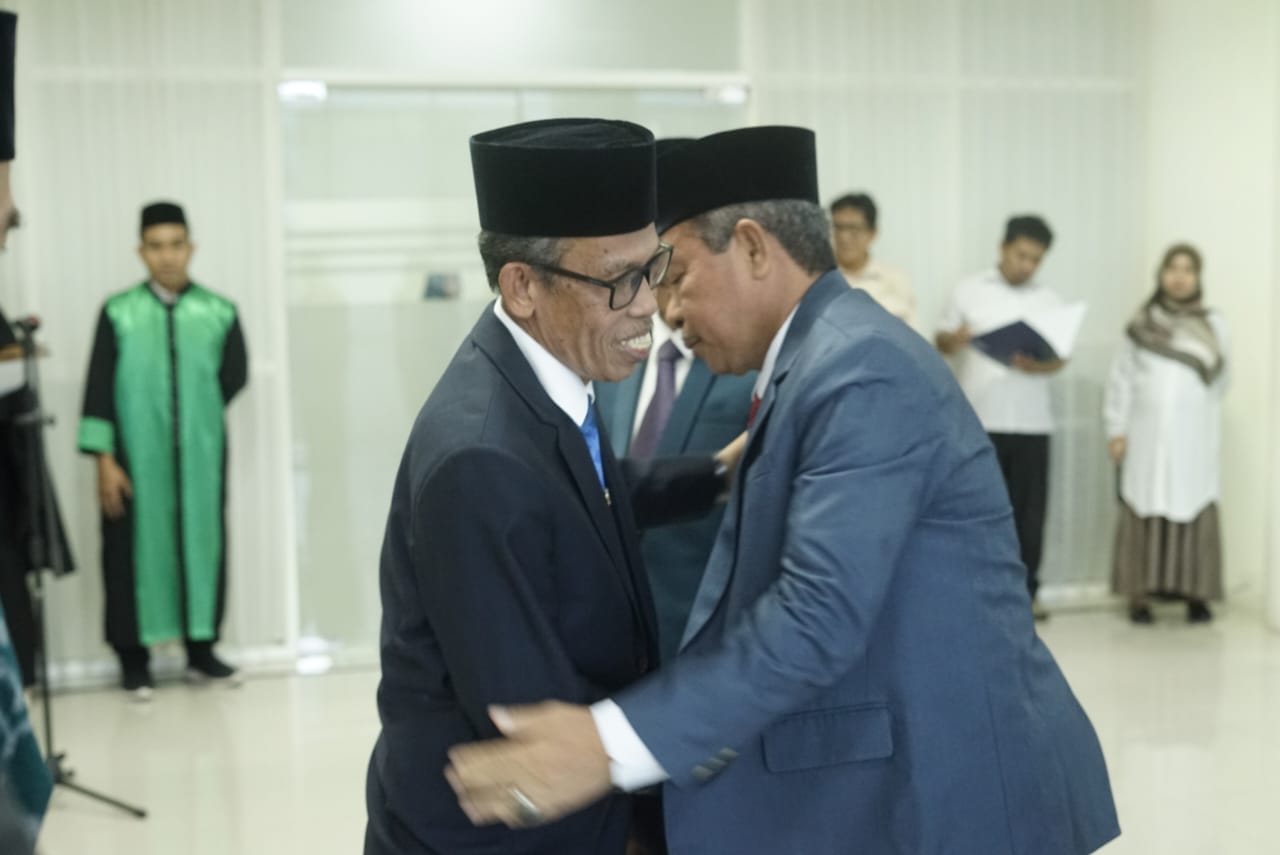 Rektor UIN Datokarama Palu Lantik Dr. Gani Jumat dan Dr. Adam sebagai Dekan Fakultas Baru Dr Adam, Dr Gani Jumat, Fakultas Dakwah dan Komunikasi Islam, Fakultas Sains dan Teknologi, kampus Islam negeri, Kota Palu, pelantikan dekan, Pendidikan Tinggi Islam, Prof Lukman Thahir, Rektor UIN Datokarama, UIN Datokarama Palu